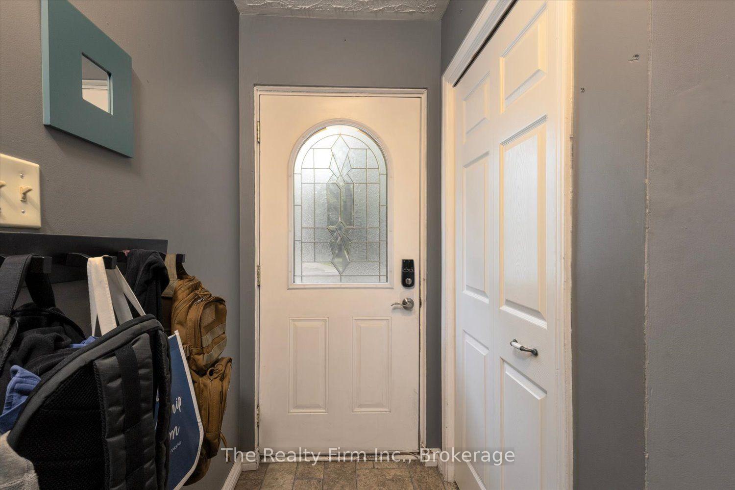 Photo 7 of 28 Nethercott Drive, Stratford — HOMEH