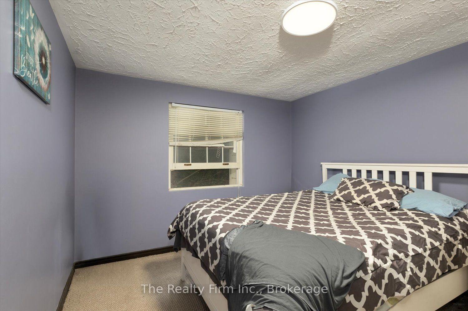 Photo 13 of 28 Nethercott Drive, Stratford — HOMEH