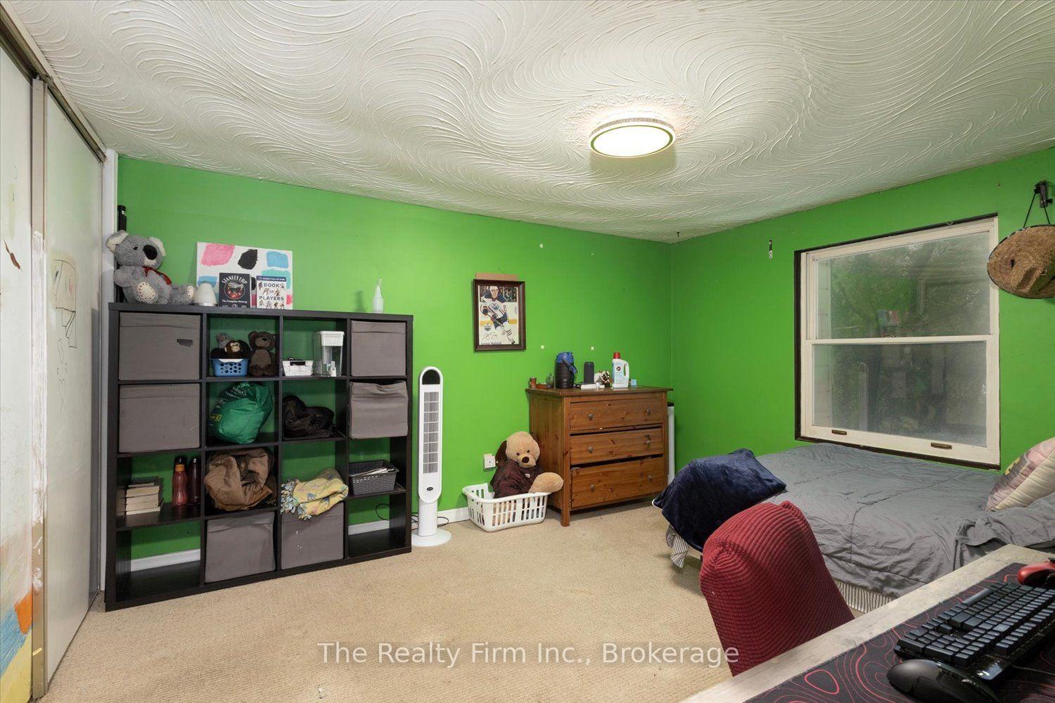 Photo 15 of 28 Nethercott Drive, Stratford — HOMEH
