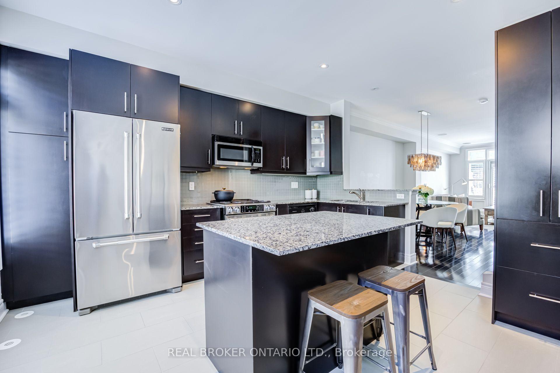 Photo 6 of 39 Ruby Lang Lane, Etobicoke, Mimico — HOMEH