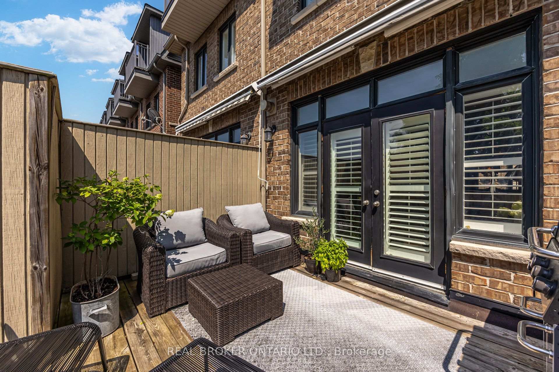 Photo 12 of 39 Ruby Lang Lane, Etobicoke, Mimico — HOMEH