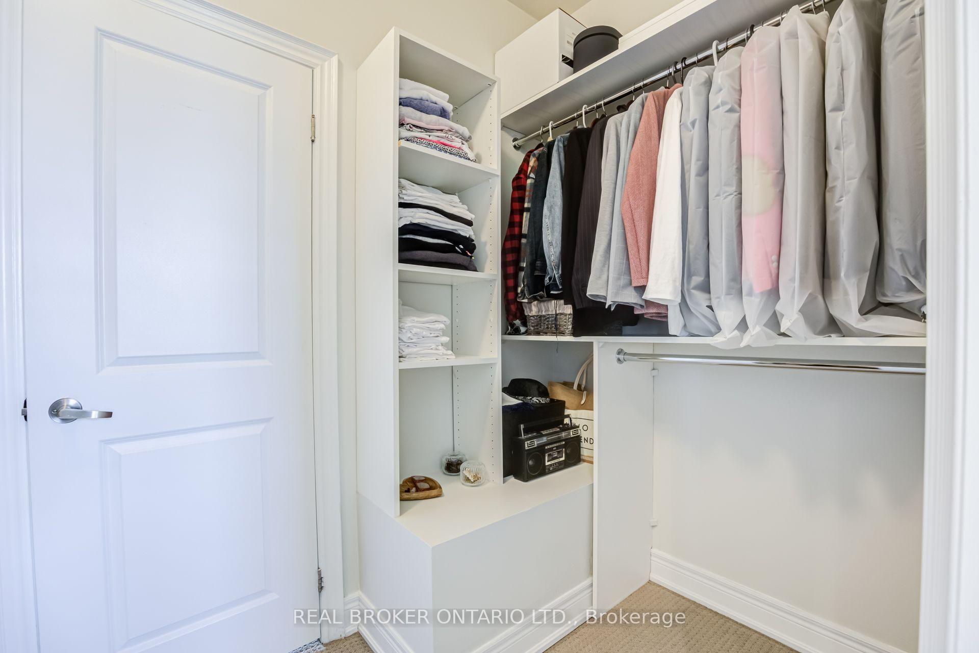 Photo 17 of 39 Ruby Lang Lane, Etobicoke, Mimico — HOMEH