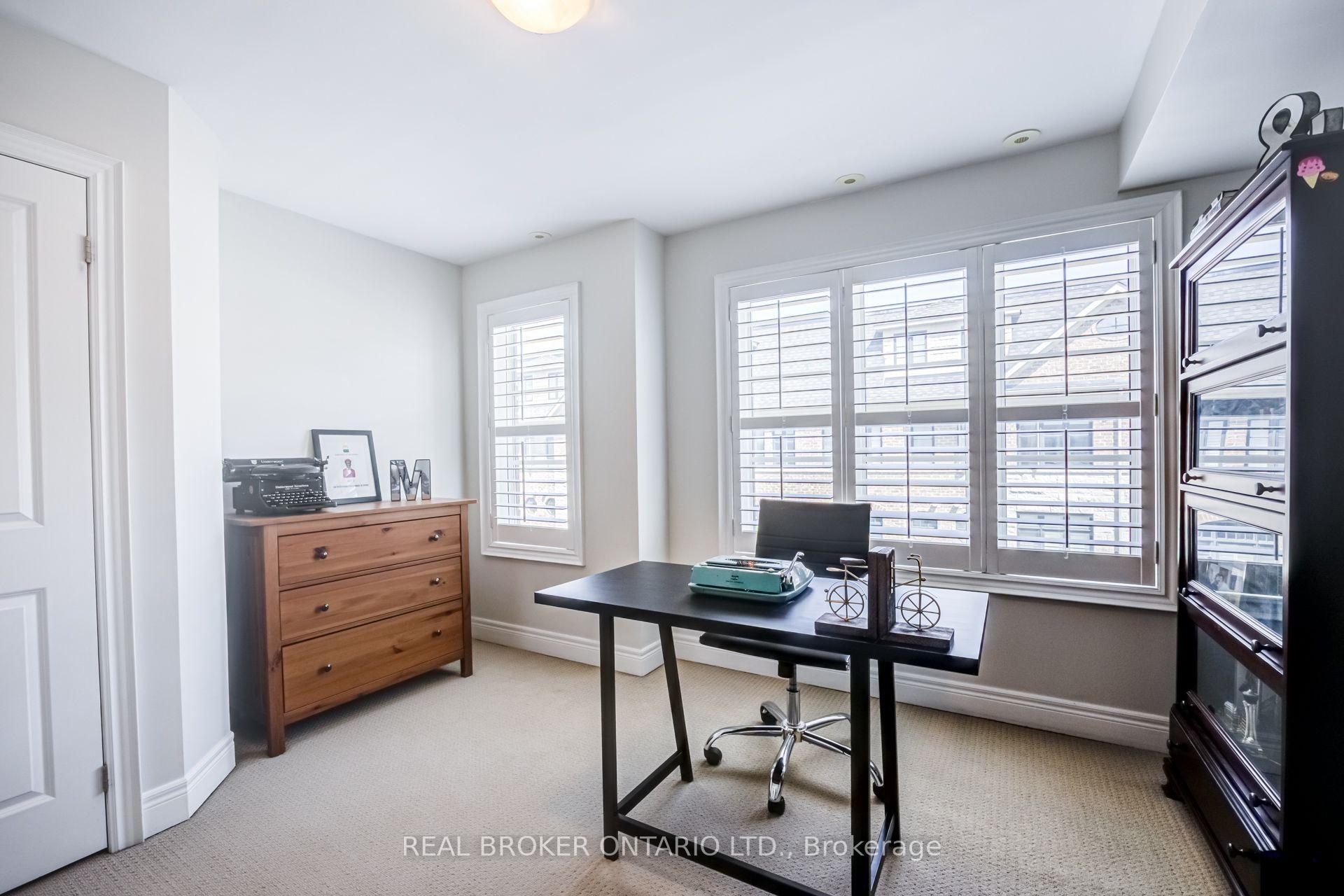 Photo 21 of 39 Ruby Lang Lane, Etobicoke, Mimico — HOMEH