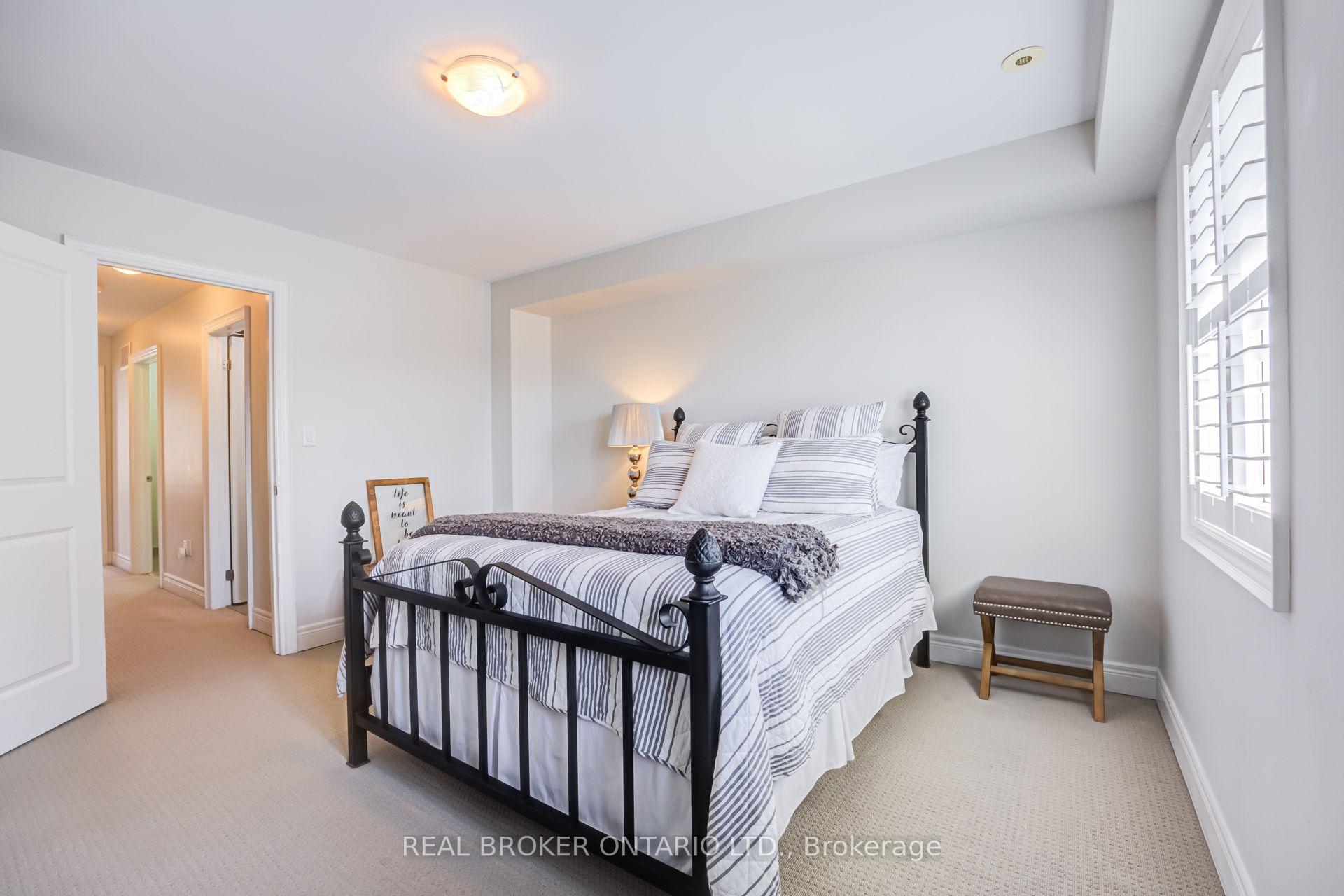 Photo 26 of 39 Ruby Lang Lane, Etobicoke, Mimico — HOMEH