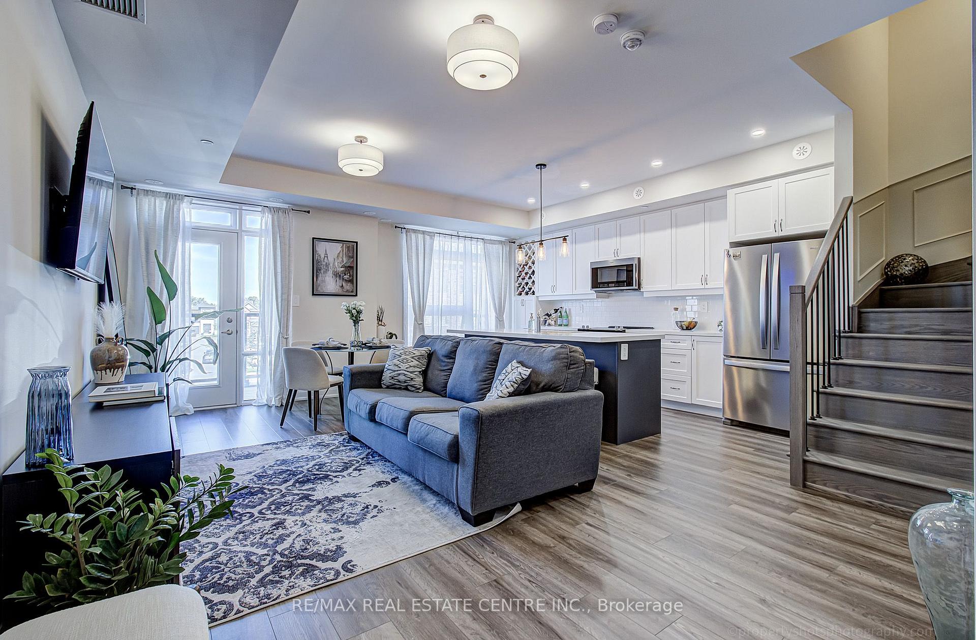 Front of Unit 116, 1569 Rose Way