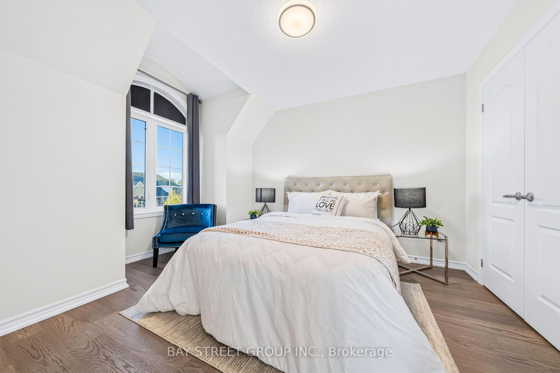 Photo 24 of 8 Zeng Cheng Drive, Markham, Victoria Square — HOMEH