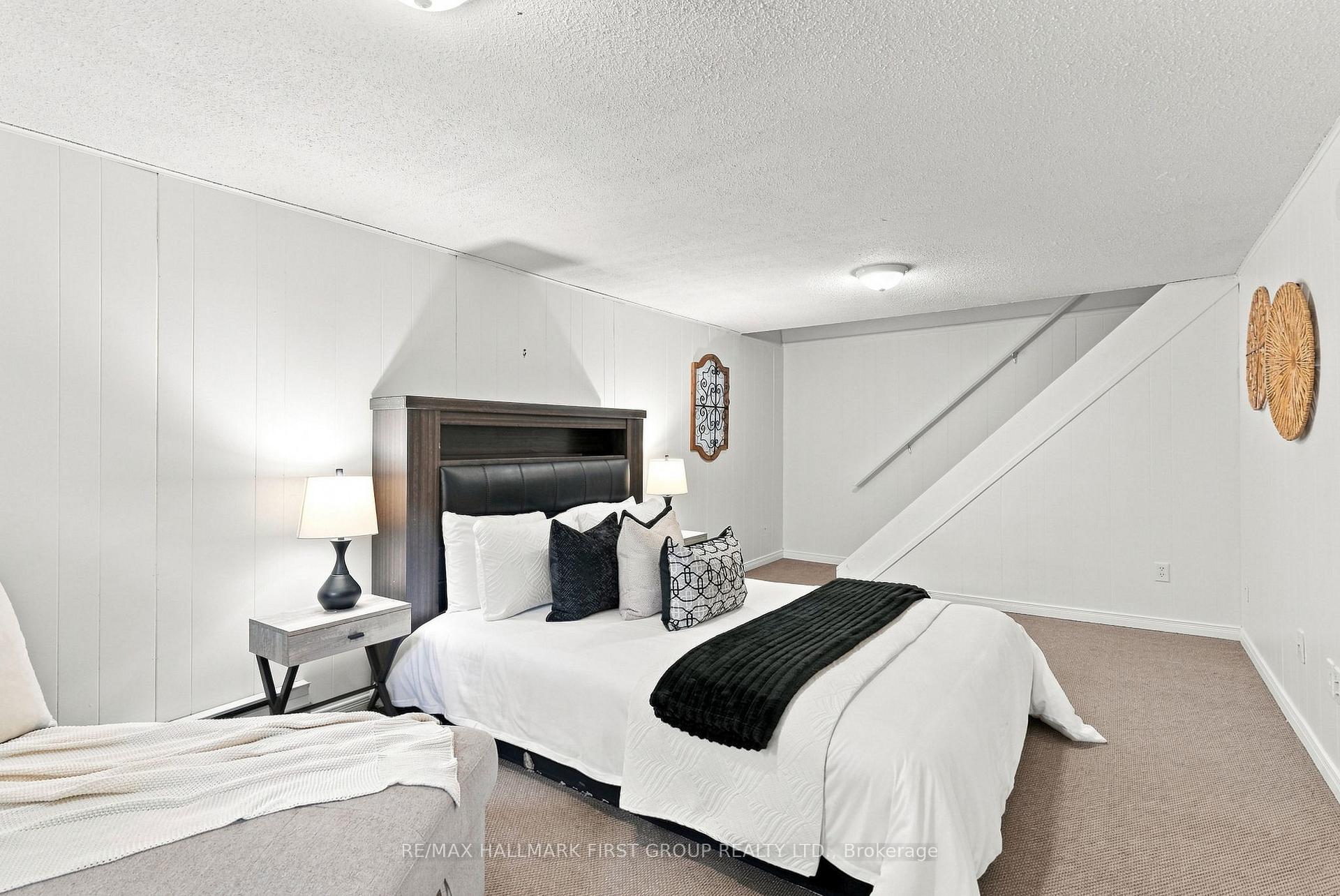 Photo 16 of Unit 23, 33 Taunton Road E, Oshawa, Centennial — HOMEH