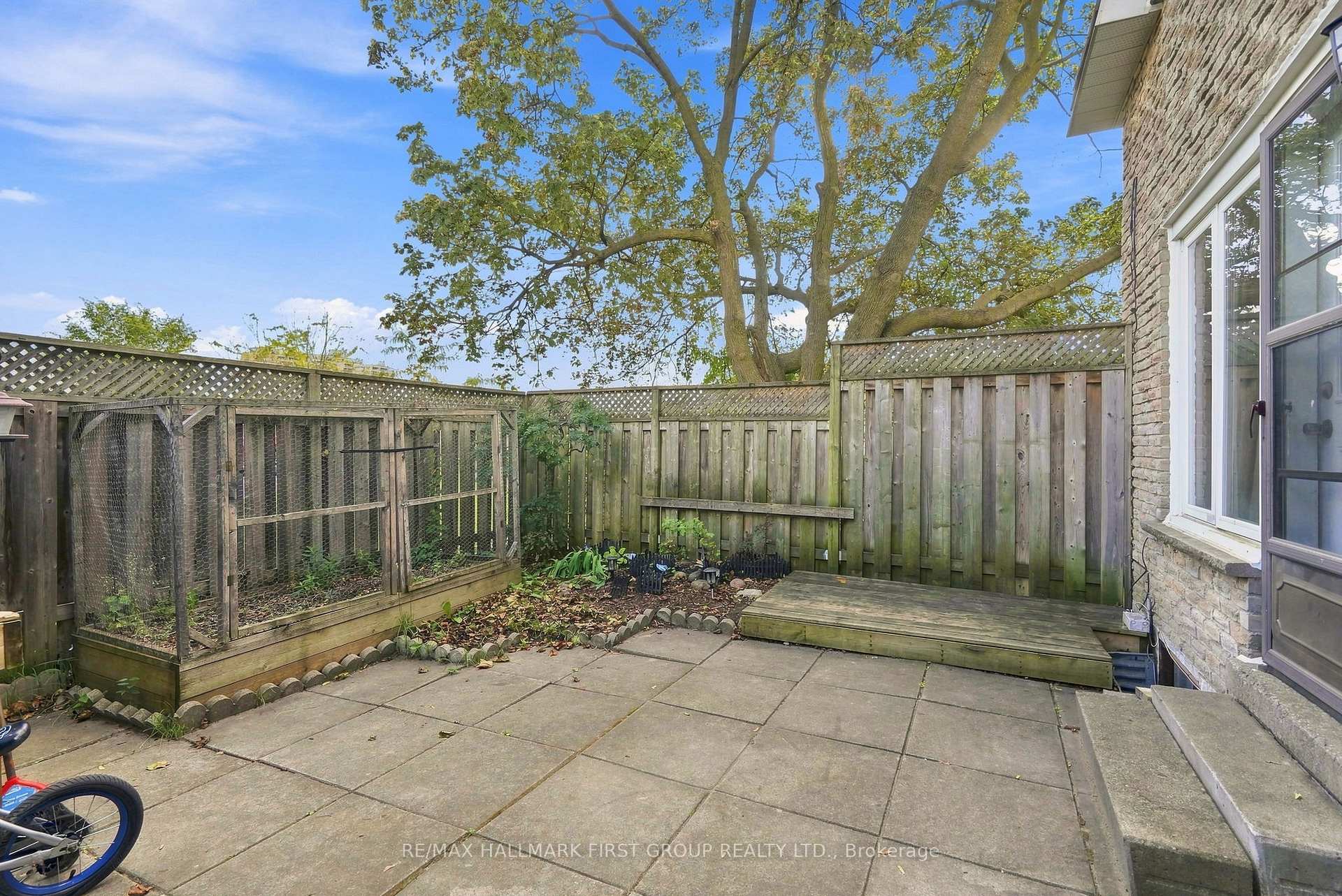 Photo 19 of Unit 23, 33 Taunton Road E, Oshawa, Centennial — HOMEH