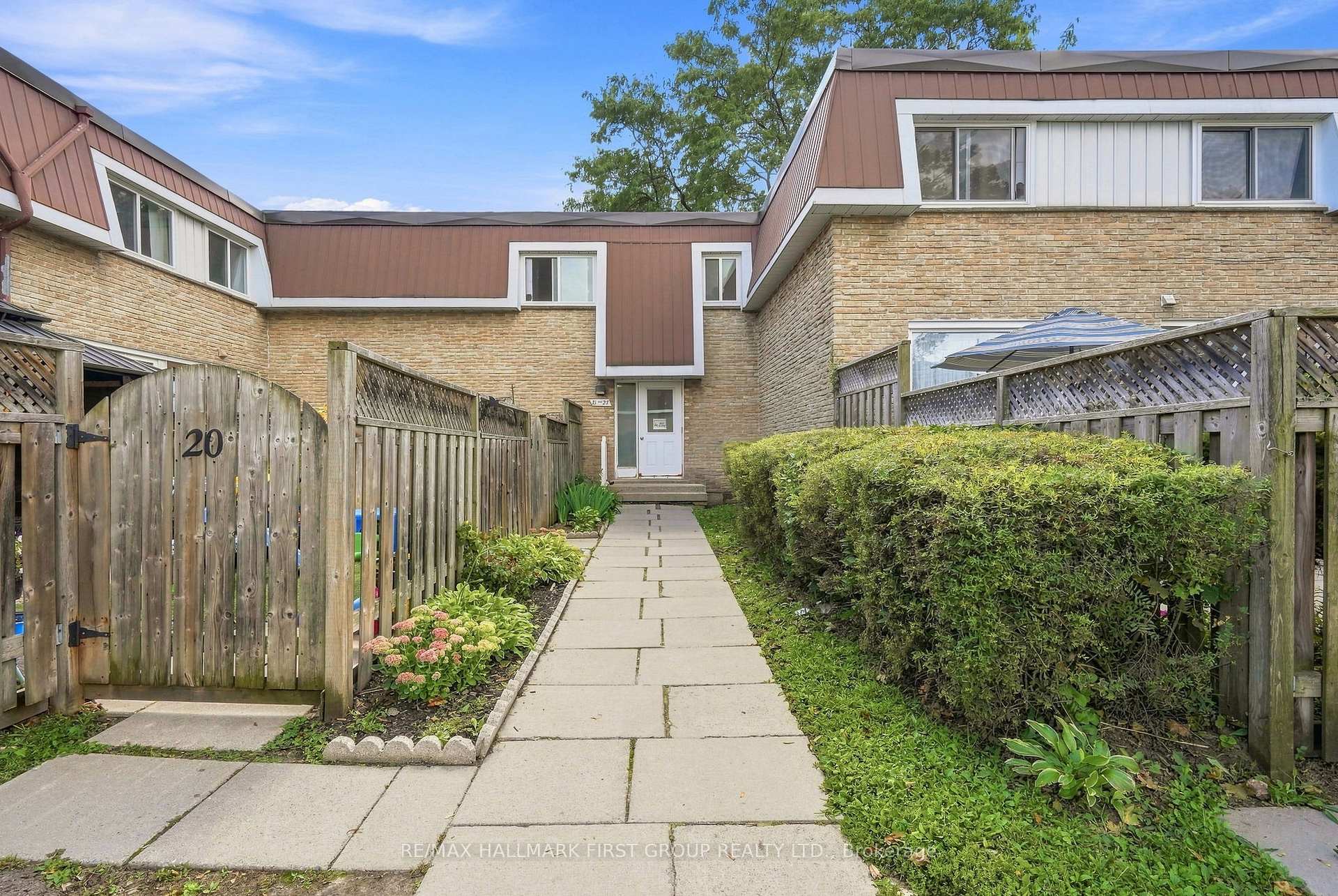 Photo 20 of Unit 23, 33 Taunton Road E, Oshawa, Centennial — HOMEH
