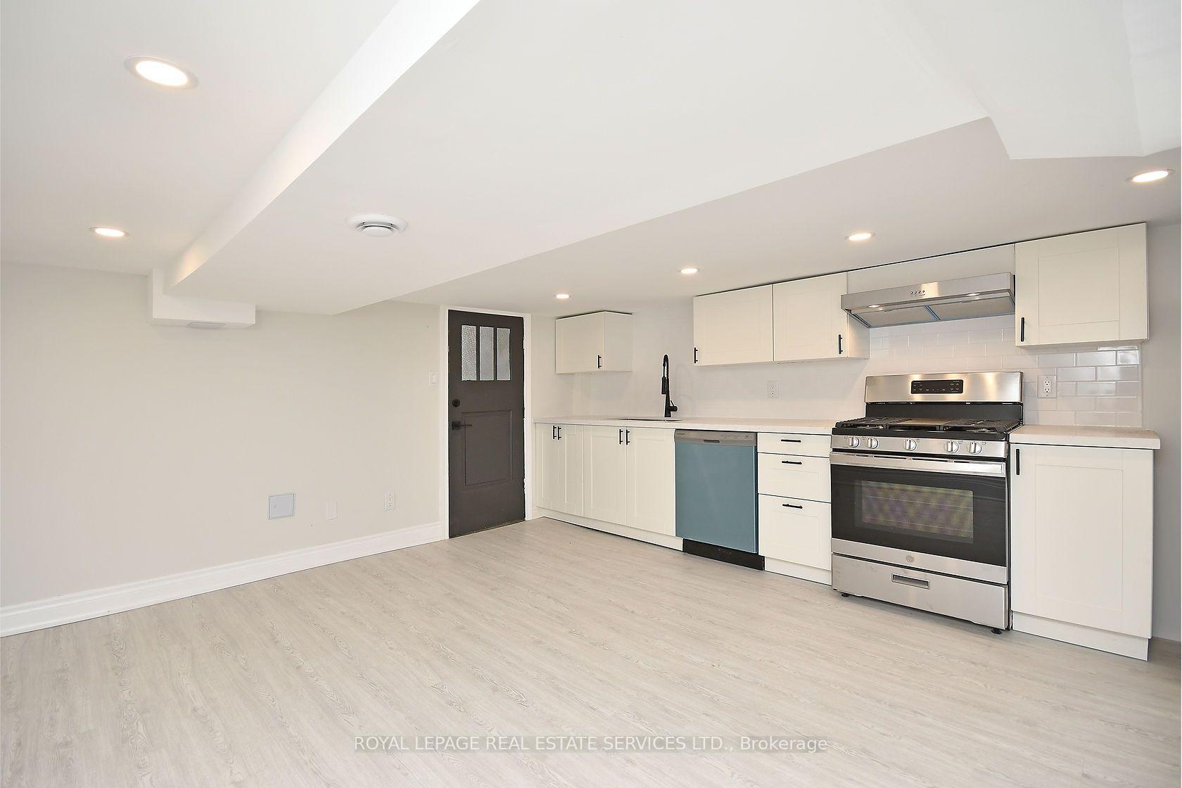 Photo 4 of Unit lower, 47 Emerald Street N, Hamilton, Landsdale — HOMEH