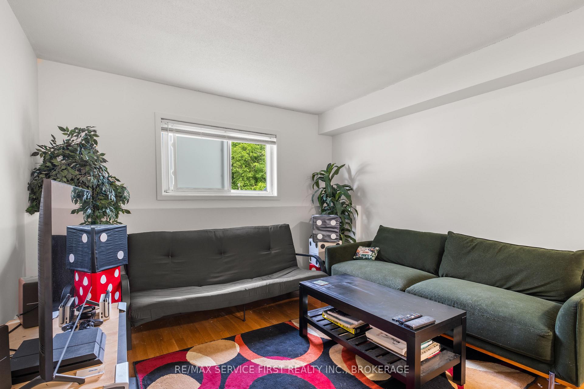 Photo 9 of Unit 105, 550 Talbot Place, Gananoque, Gananoque — HOMEH