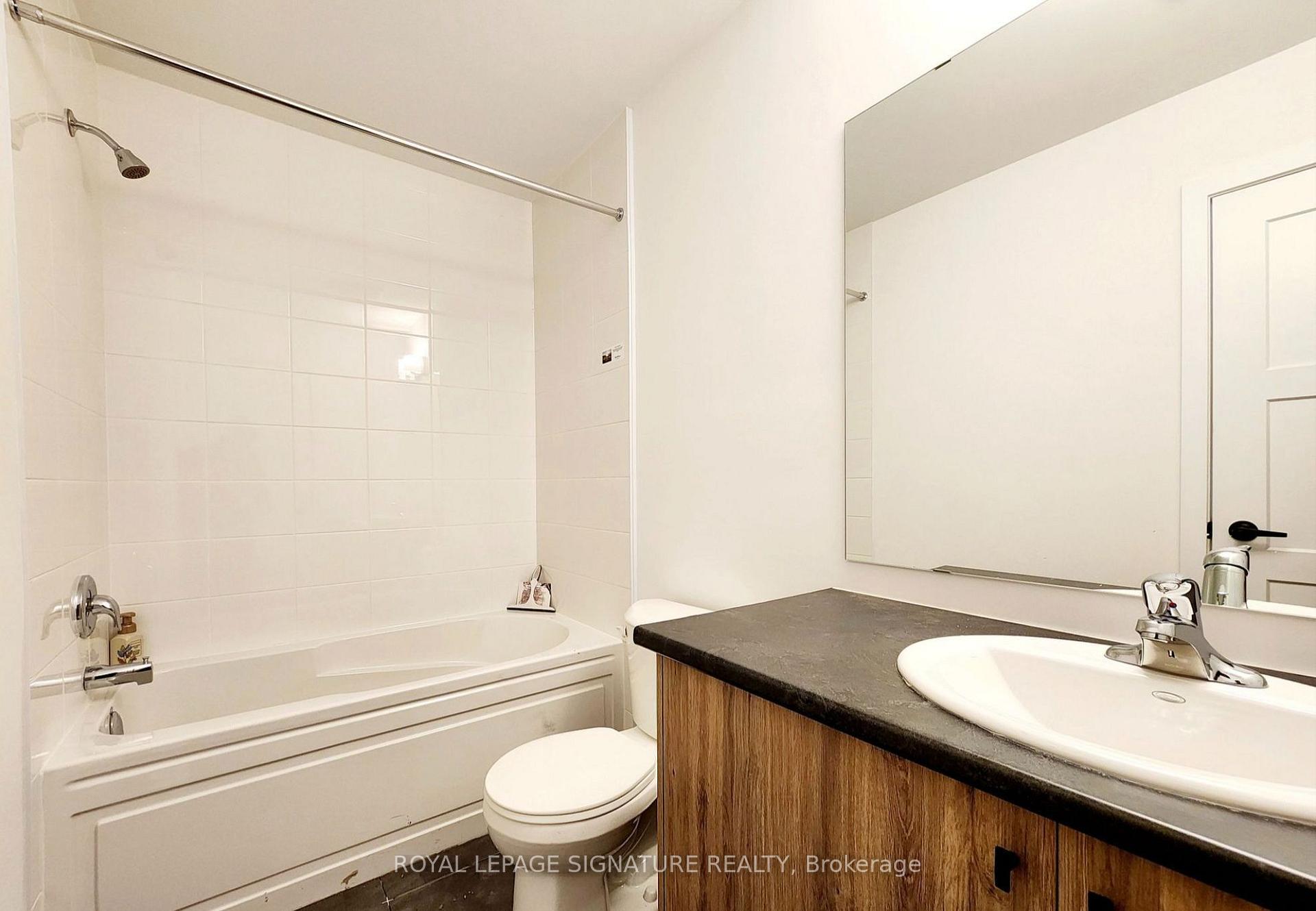 Photo 11 of 32 Silo Mews, Barrie, Innis-Shore — HOMEH