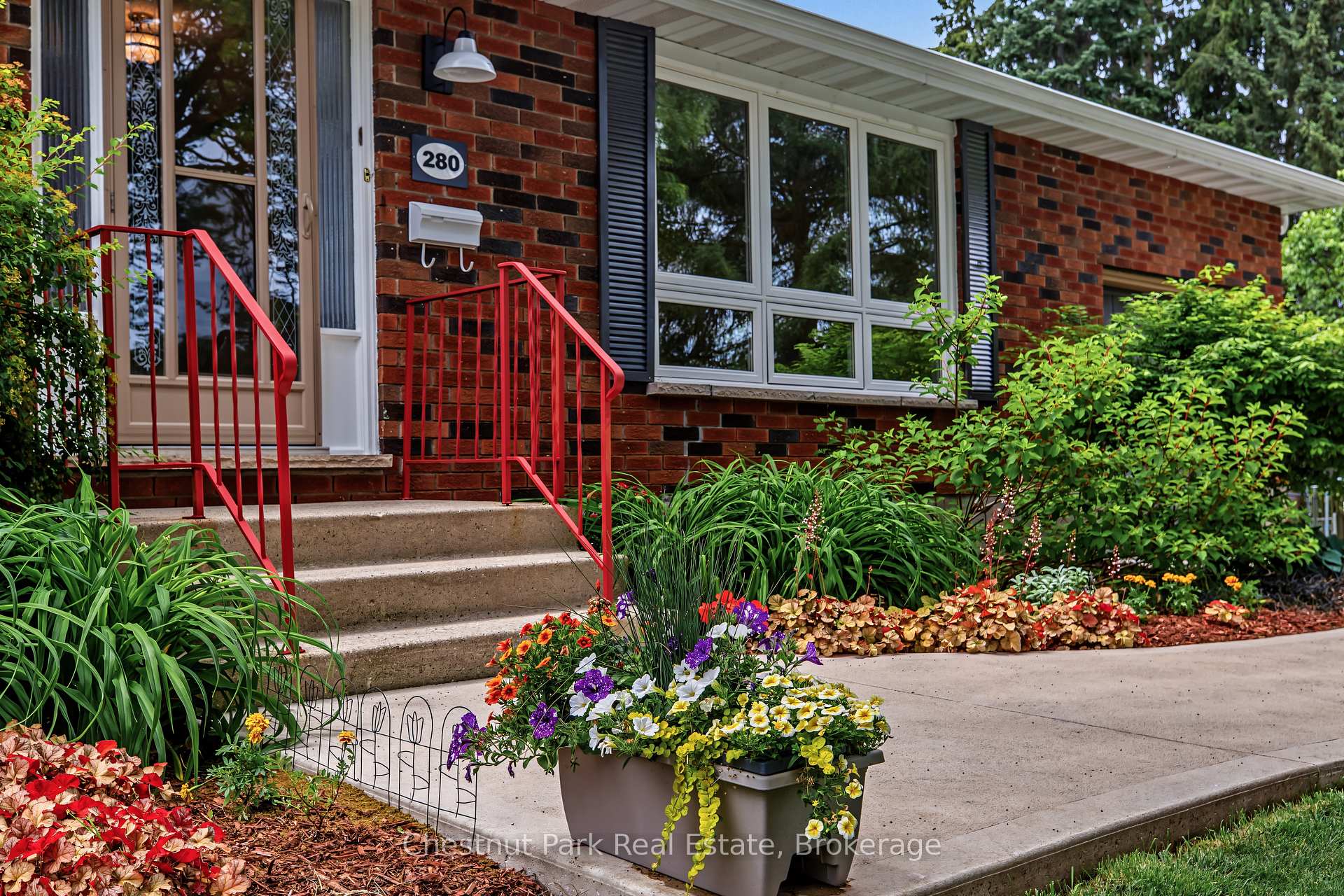 Photo 8 of 280 8th Avenue E, Owen Sound — HOMEH