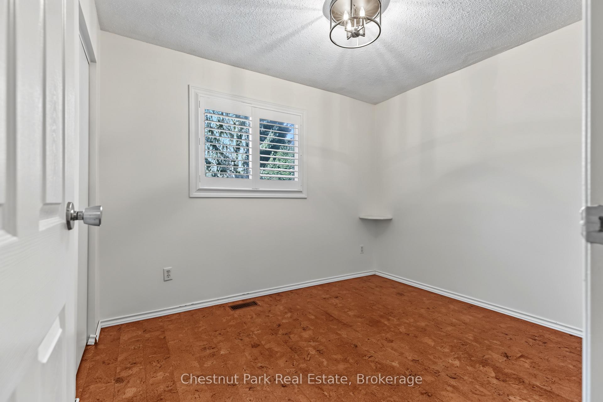 Photo 21 of 280 8th Avenue E, Owen Sound — HOMEH