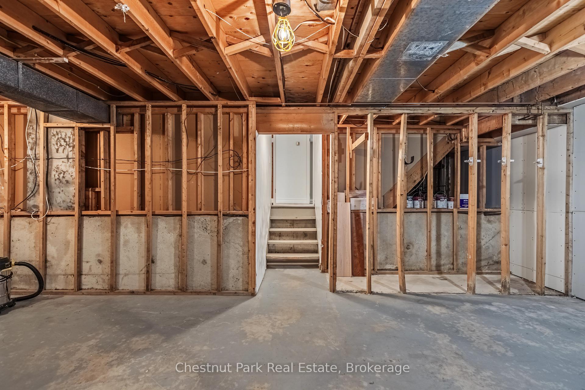 Photo 34 of 280 8th Avenue E, Owen Sound — HOMEH