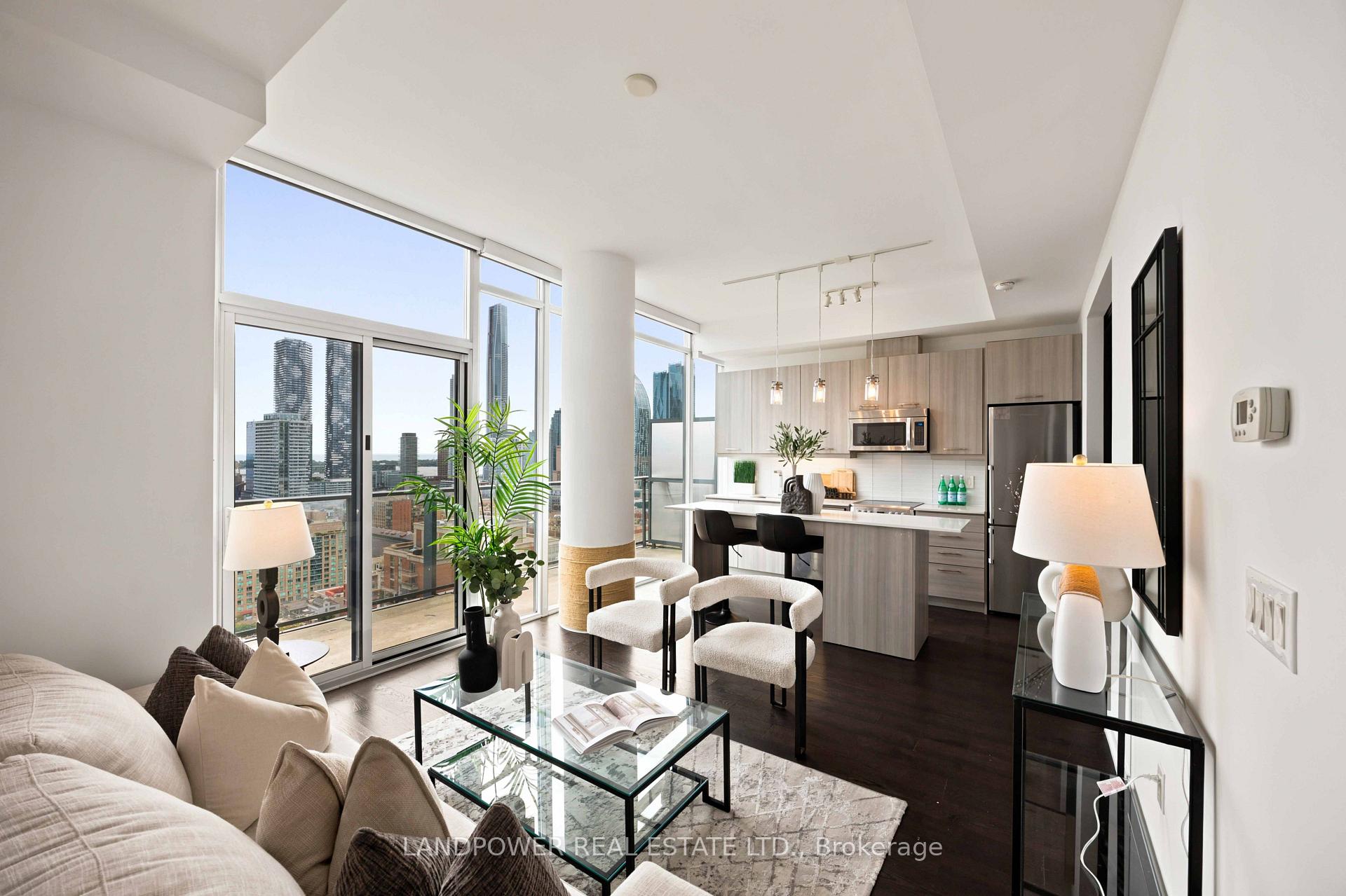 Photo 2 of Unit PH6, 105 George Street, Toronto, Moss Park — HOMEH