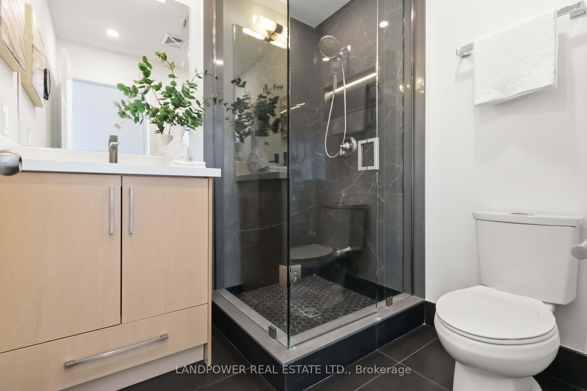Photo 9 of Unit PH6, 105 George Street, Toronto, Moss Park — HOMEH