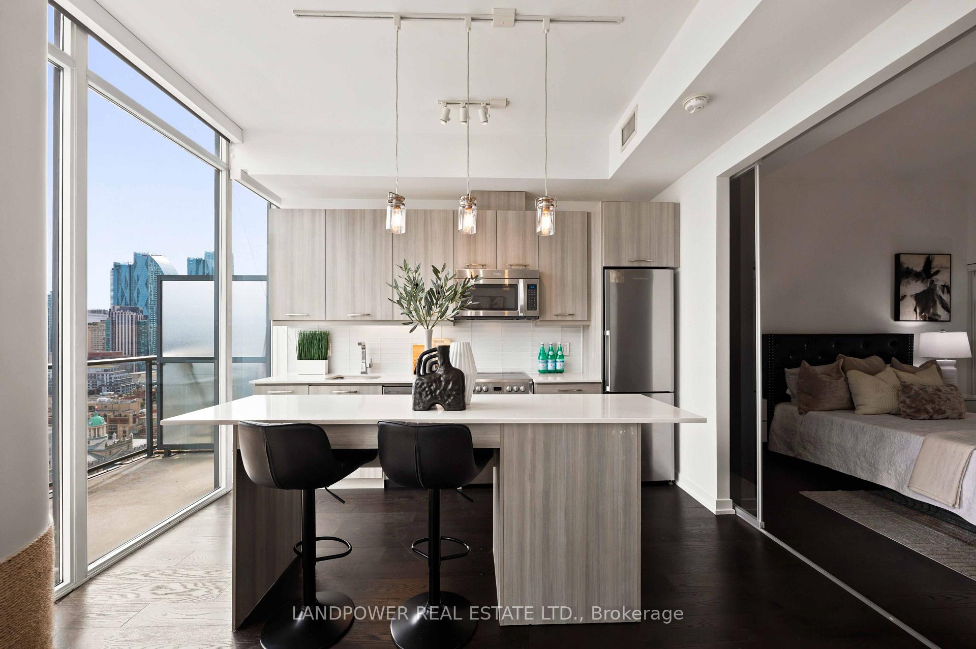 Photo 10 of Unit PH6, 105 George Street, Toronto, Moss Park — HOMEH