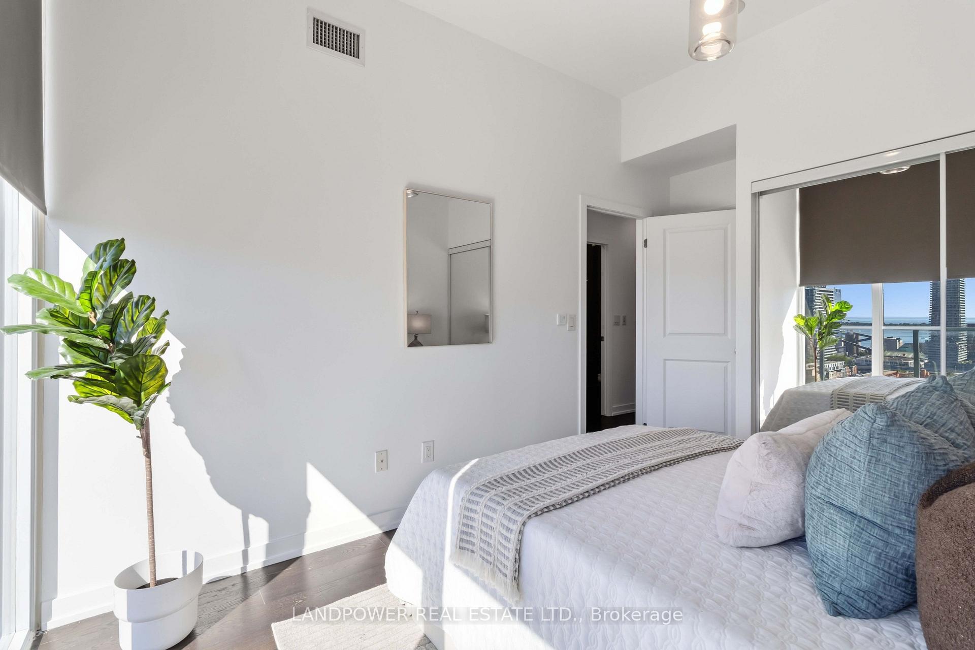 Photo 33 of Unit PH6, 105 George Street, Toronto, Moss Park — HOMEH