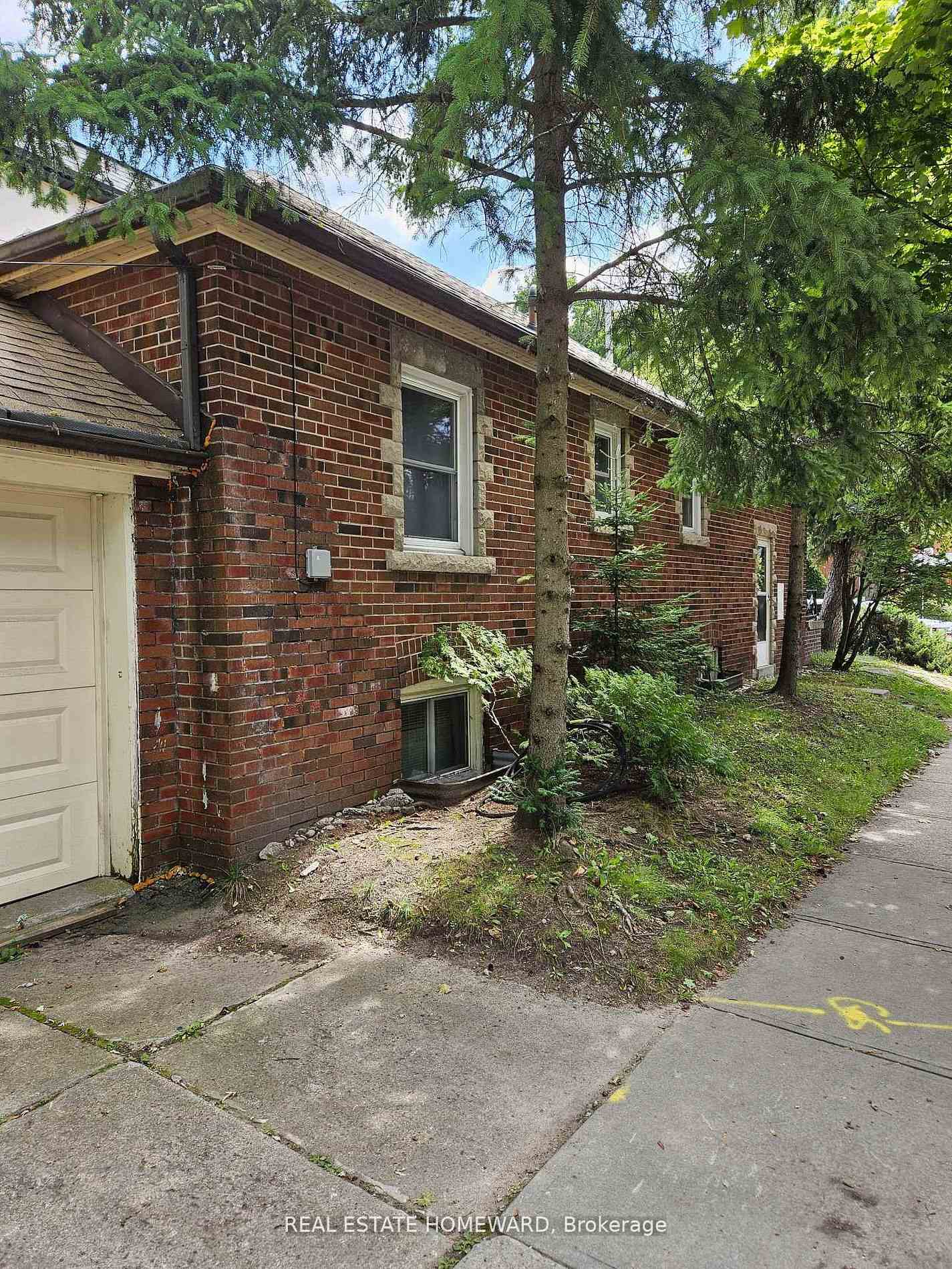 Photo 10 of 28 Glen Echo Road, Toronto, Lawrence Park North — HOMEH