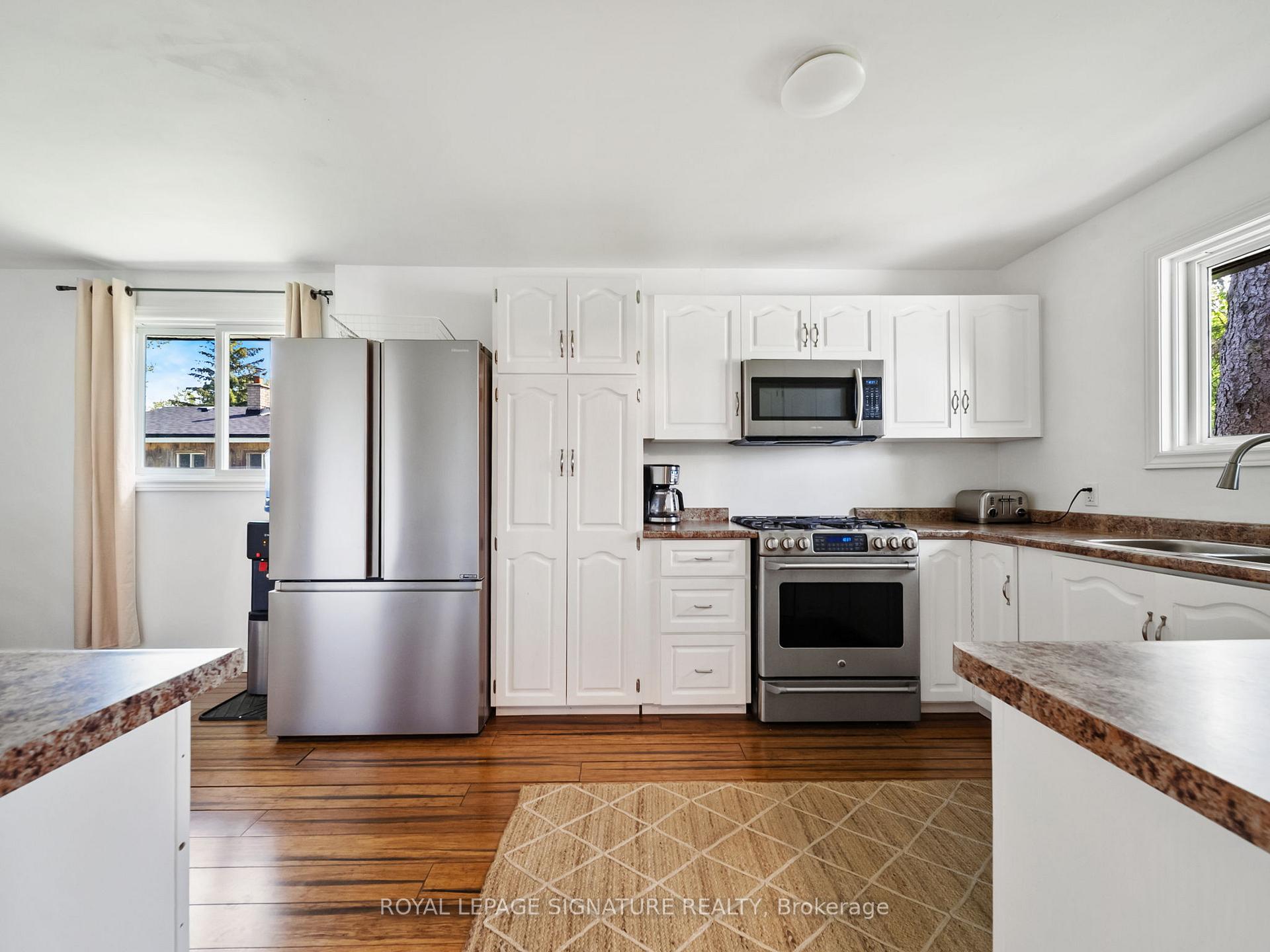 Photo 7 of 12 Easy Street, Georgina, Pefferlaw — HOMEH