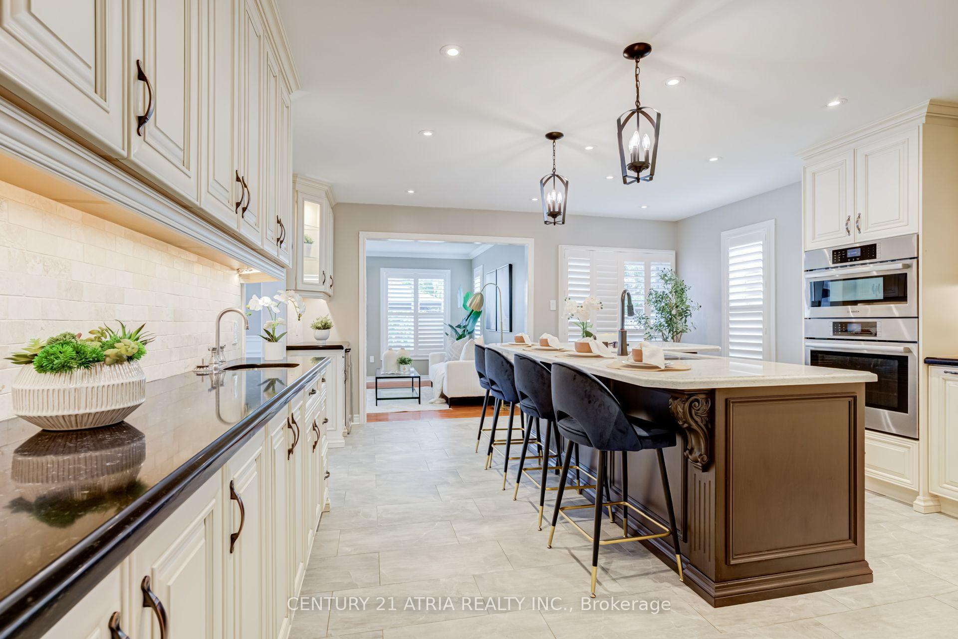 Photo 10 of 14 Robert Attersley Drive W, Whitby, Taunton North — HOMEH