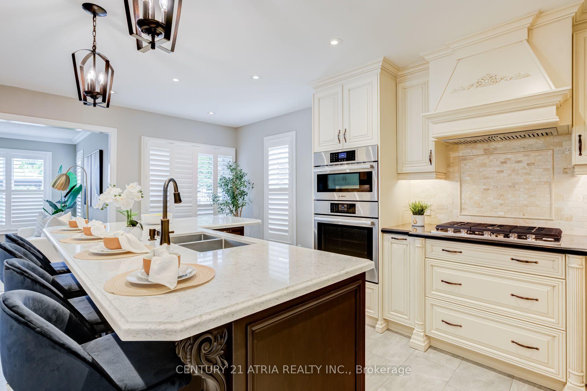 Photo 11 of 14 Robert Attersley Drive W, Whitby, Taunton North — HOMEH