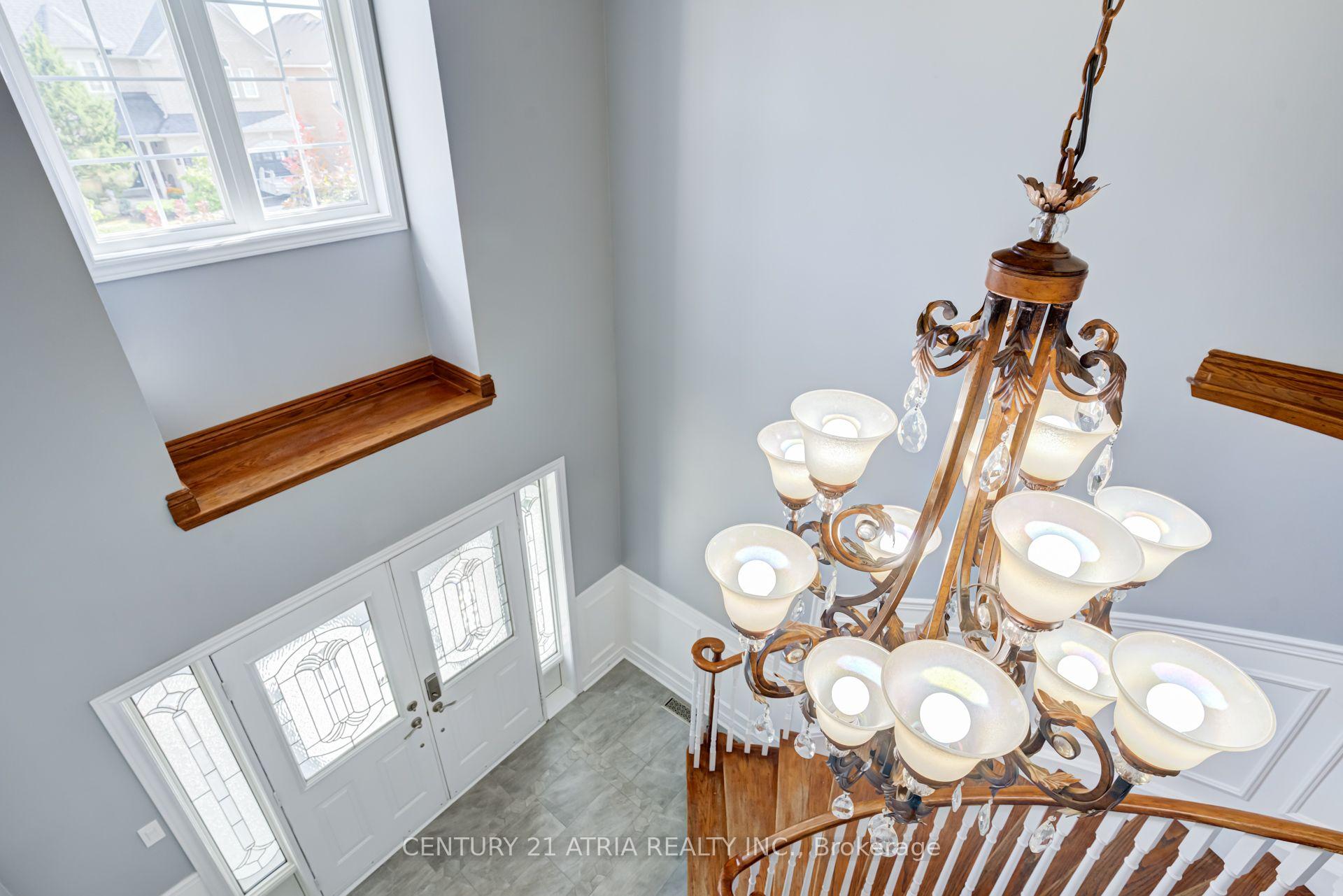 Photo 19 of 14 Robert Attersley Drive W, Whitby, Taunton North — HOMEH
