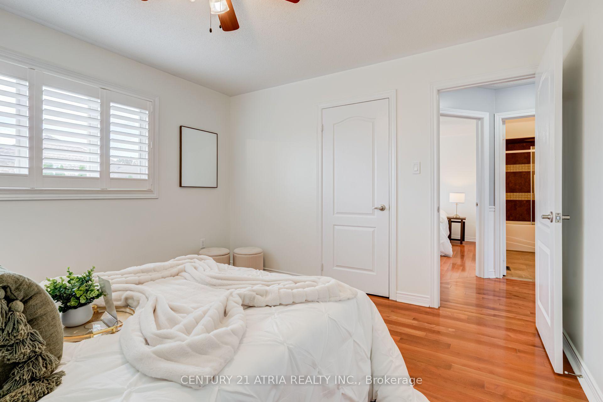 Photo 30 of 14 Robert Attersley Drive W, Whitby, Taunton North — HOMEH