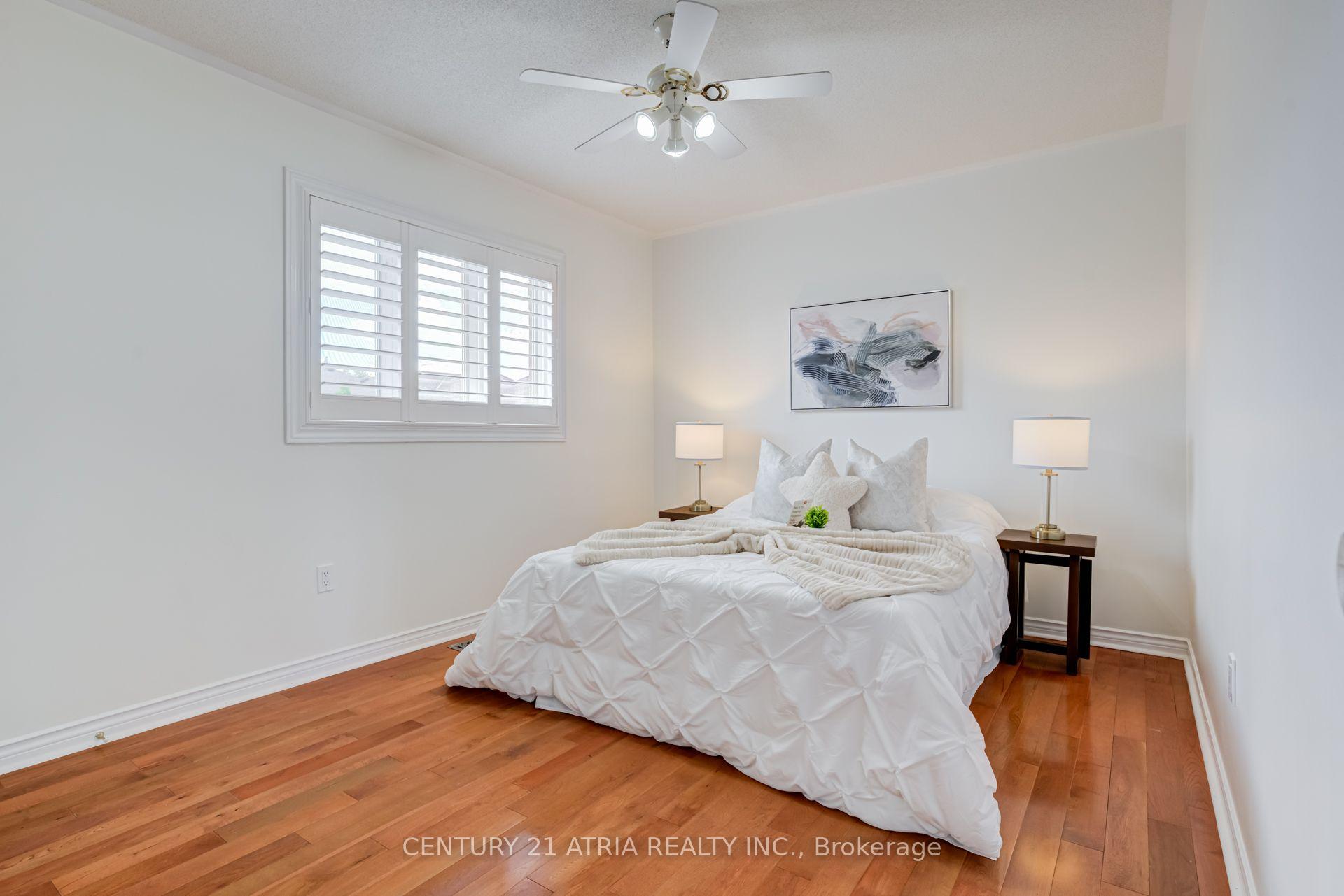 Photo 31 of 14 Robert Attersley Drive W, Whitby, Taunton North — HOMEH