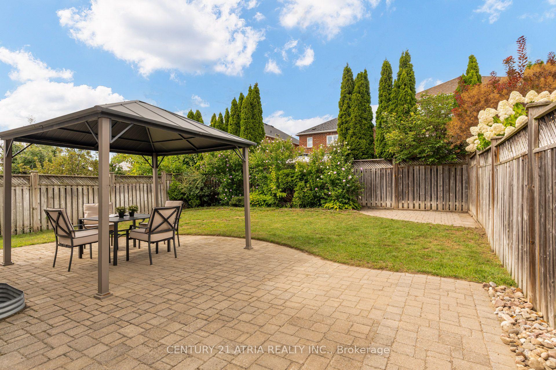 Photo 38 of 14 Robert Attersley Drive W, Whitby, Taunton North — HOMEH