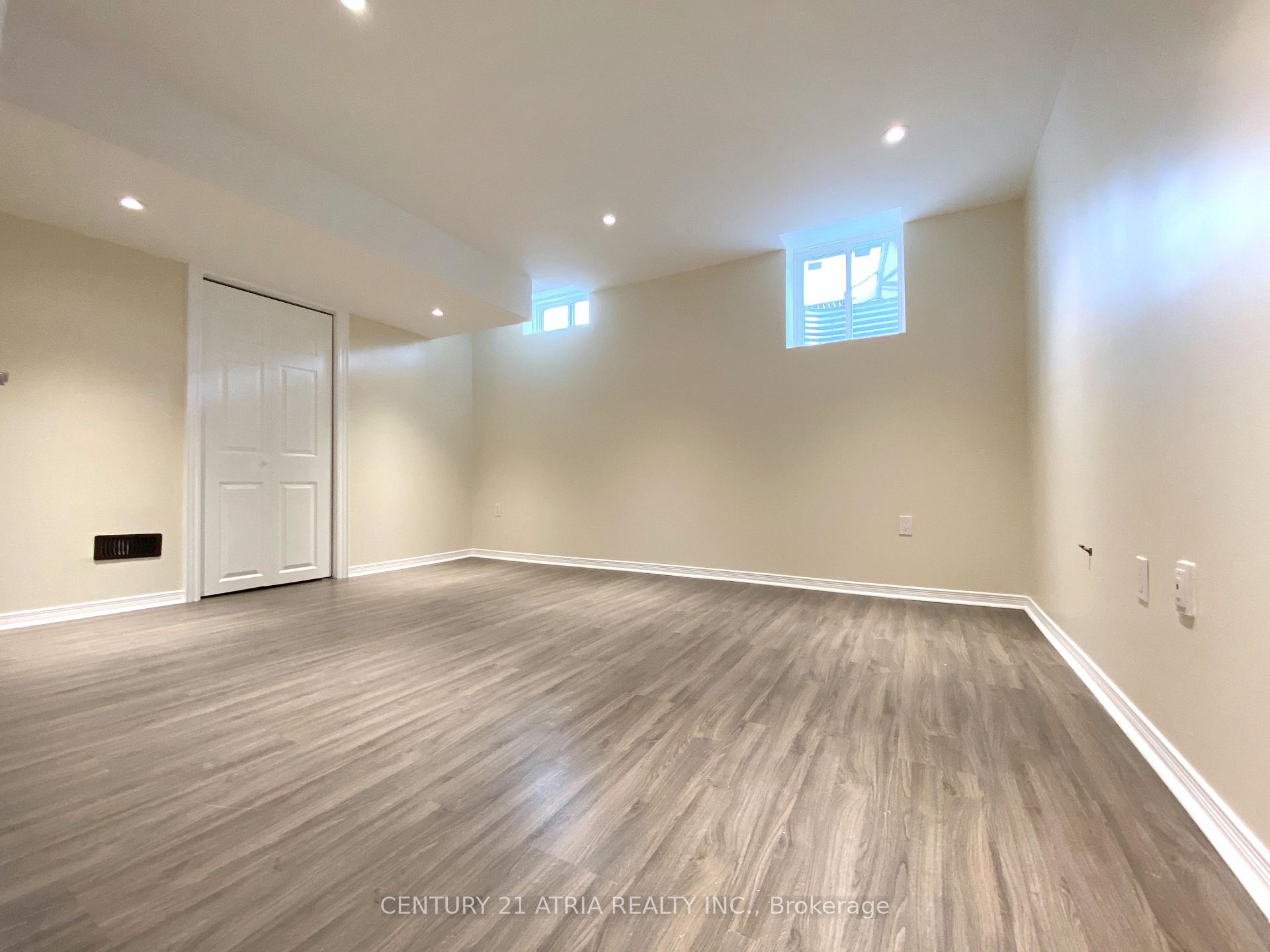Photo 45 of 14 Robert Attersley Drive W, Whitby, Taunton North — HOMEH