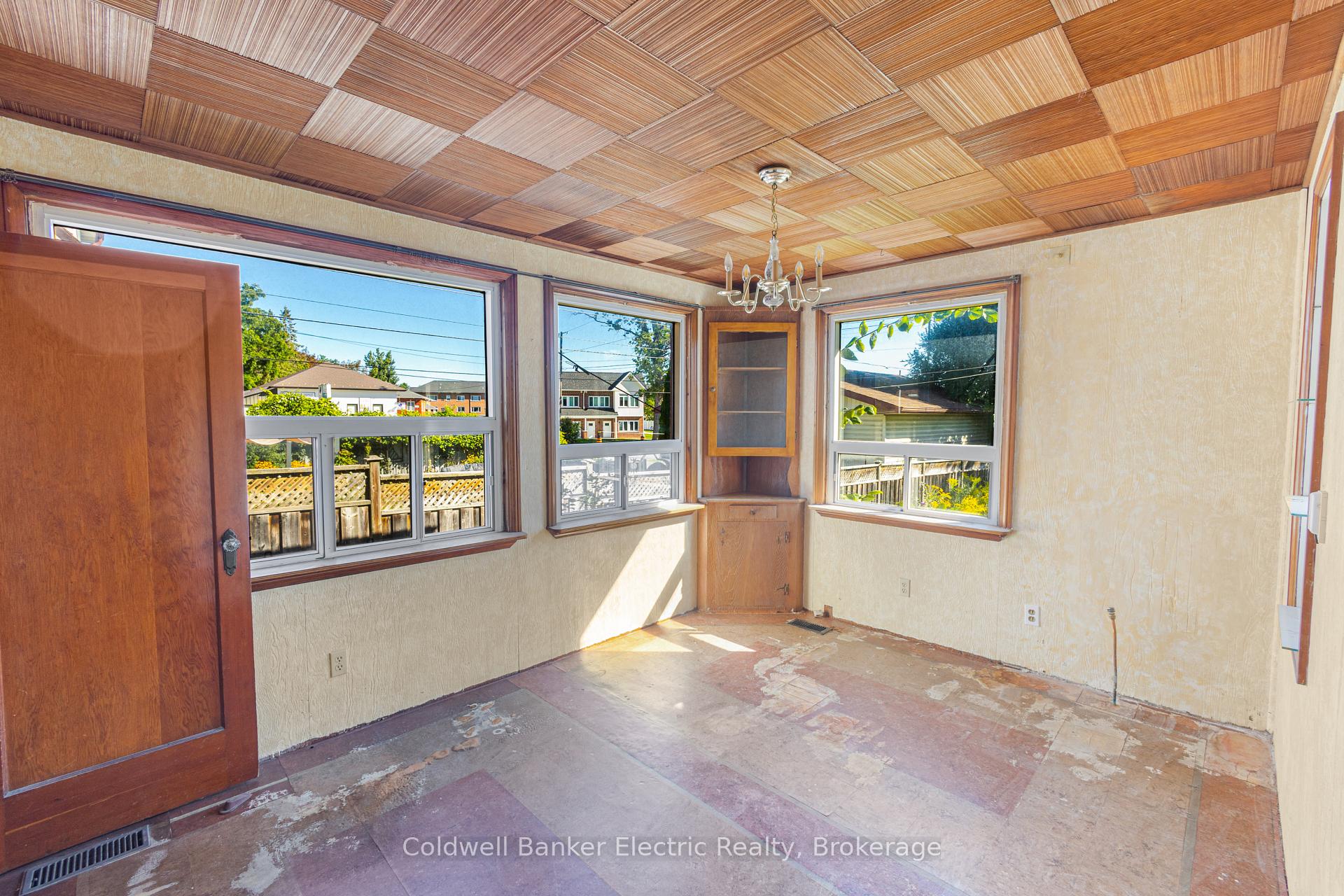 Photo 16 of 792 Curtis Road, Peterborough, Ashburnham Ward 4 — HOMEH