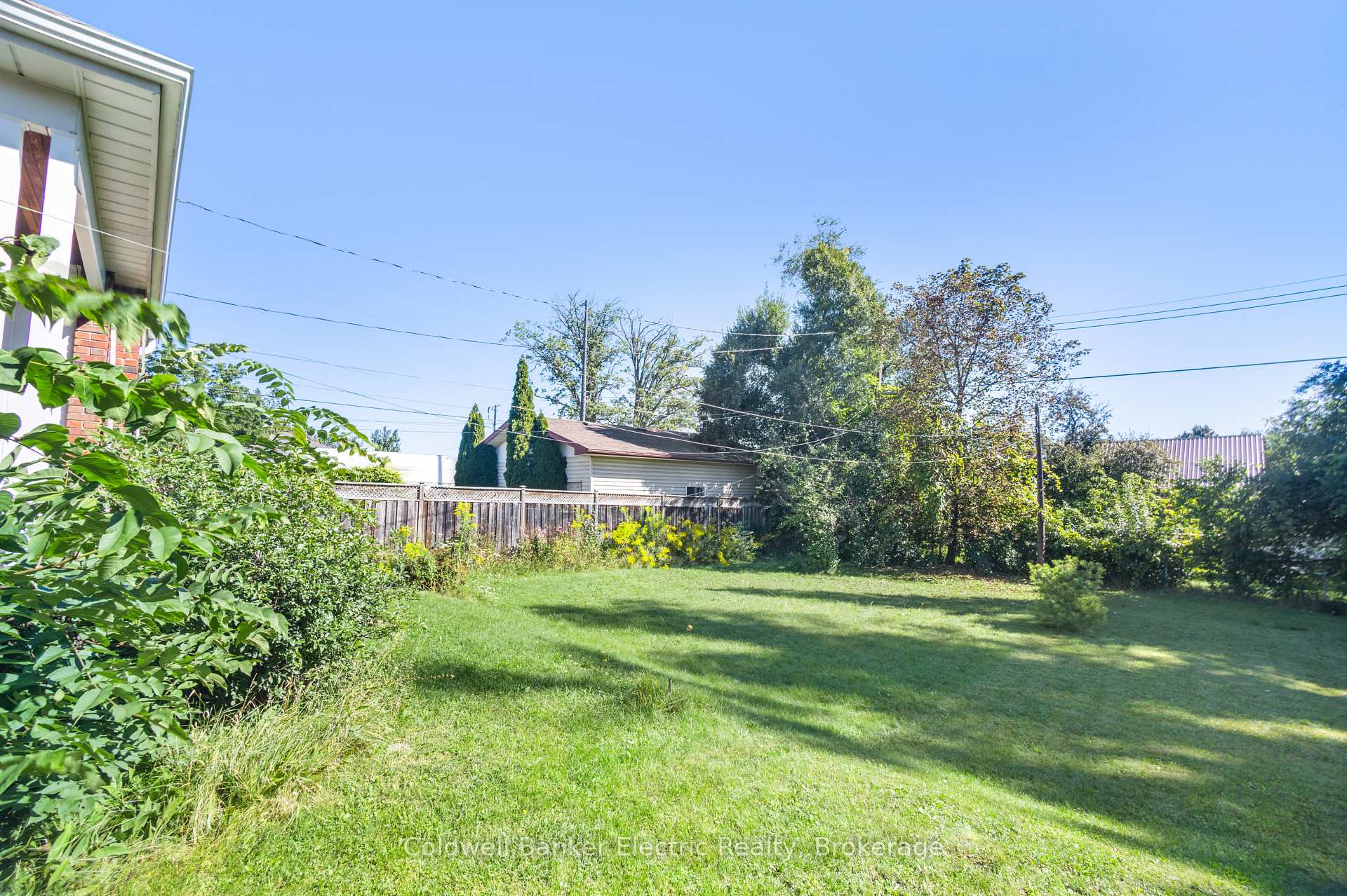 Photo 26 of 792 Curtis Road, Peterborough, Ashburnham Ward 4 — HOMEH