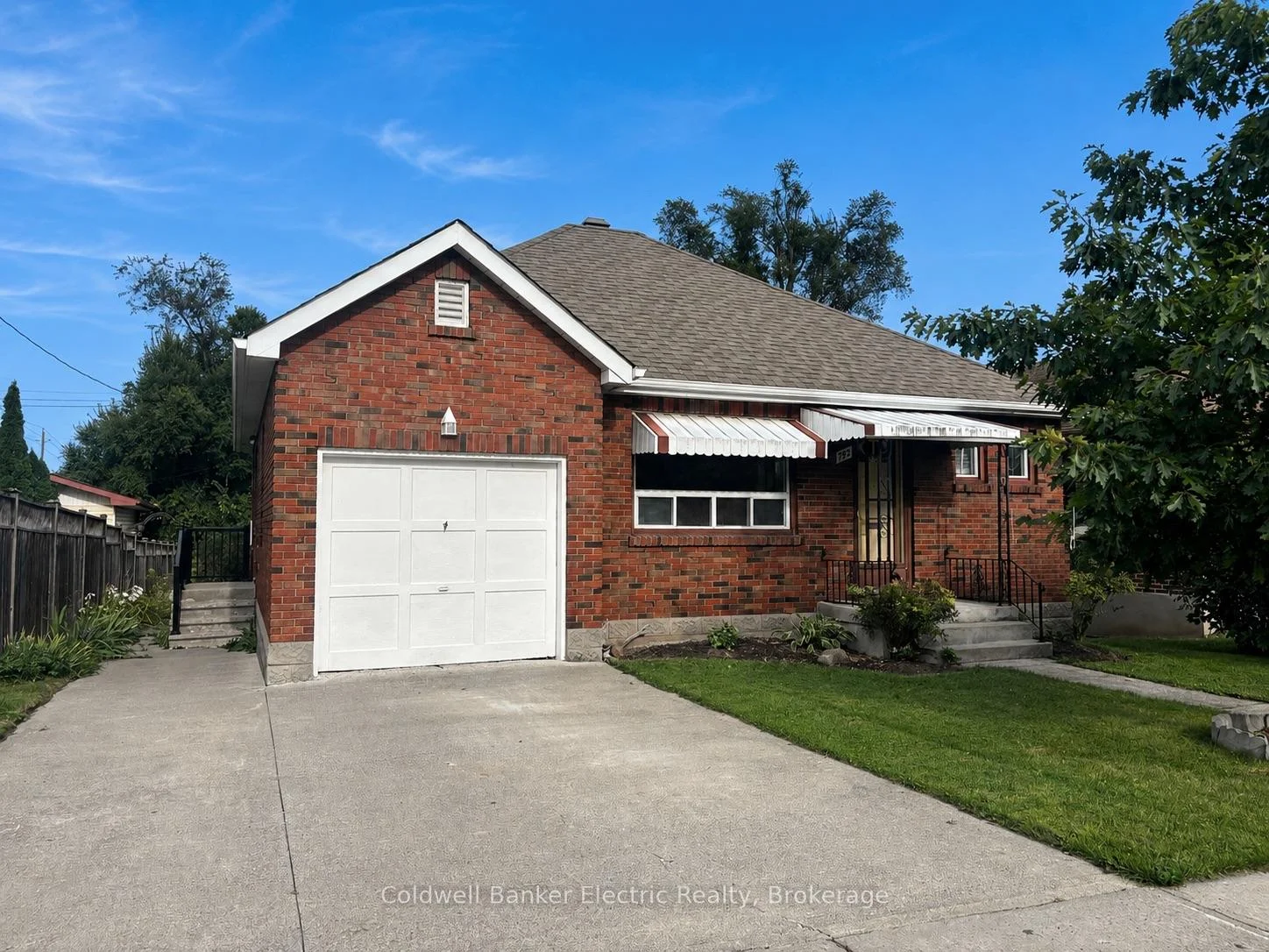 Photo 1 of 792 Curtis Road, Peterborough, Ashburnham Ward 4 — HOMEH