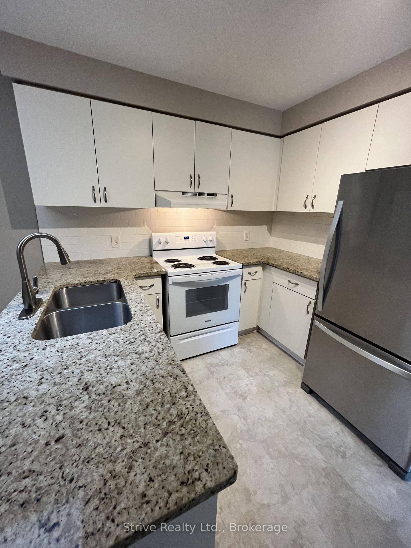Photo 8 of 1013 Attersley Drive, Oshawa, Pinecrest — HOMEH