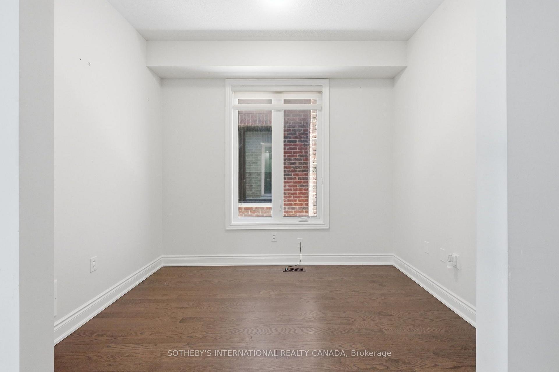 Photo 4 of 32 Bermondsey Way, Brampton, Bram West — HOMEH