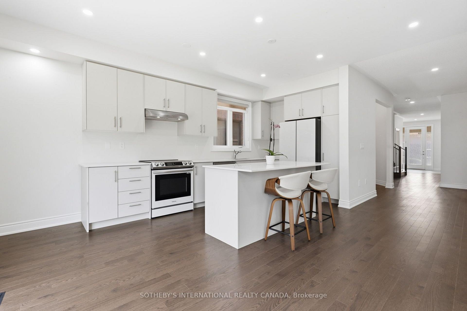 Photo 8 of 32 Bermondsey Way, Brampton, Bram West — HOMEH