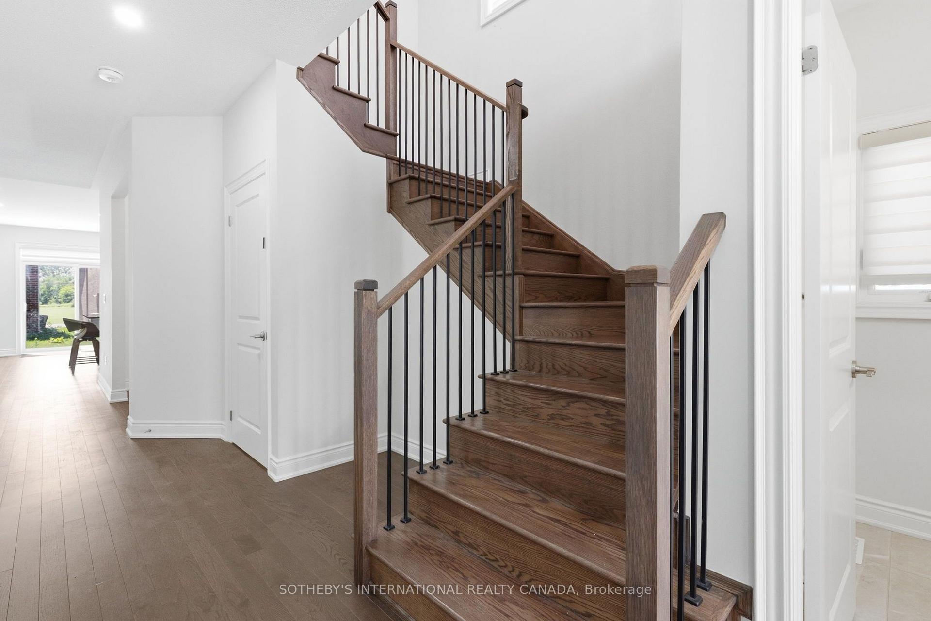 Photo 15 of 32 Bermondsey Way, Brampton, Bram West — HOMEH