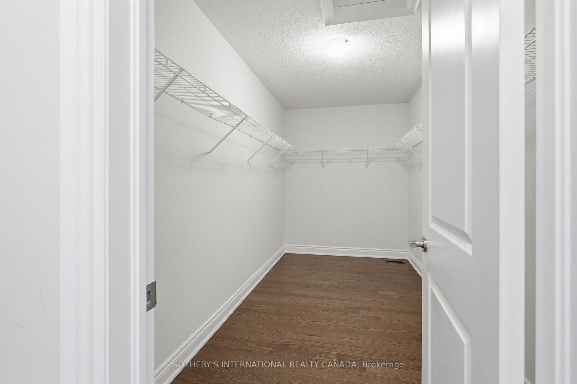 Photo 29 of 32 Bermondsey Way, Brampton, Bram West — HOMEH