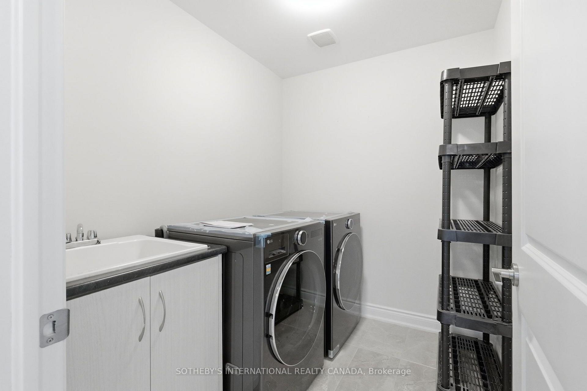 Photo 33 of 32 Bermondsey Way, Brampton, Bram West — HOMEH