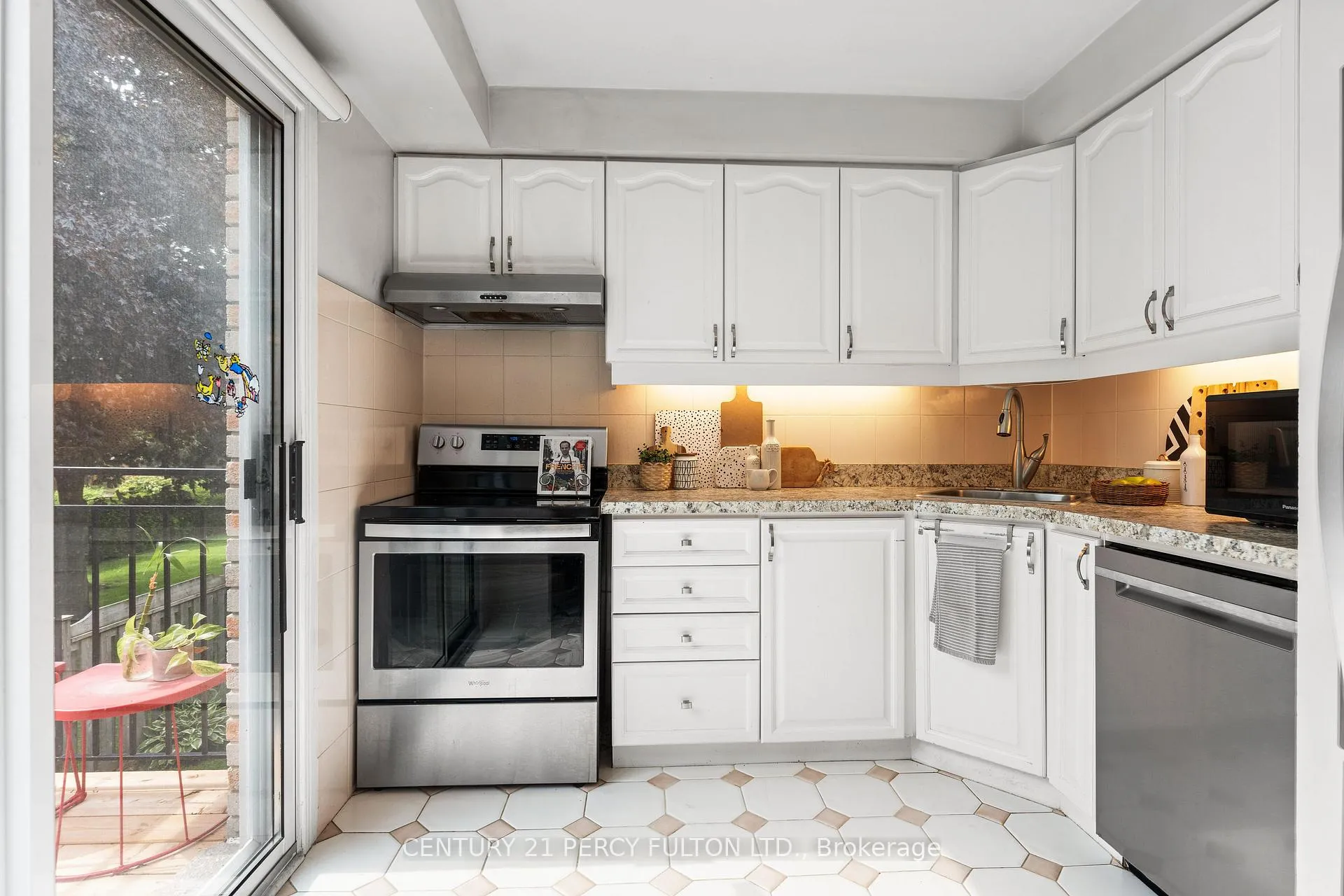 Photo 19 of Unit 48, 580 Eyer Drive, Pickering, West Shore — HOMEH