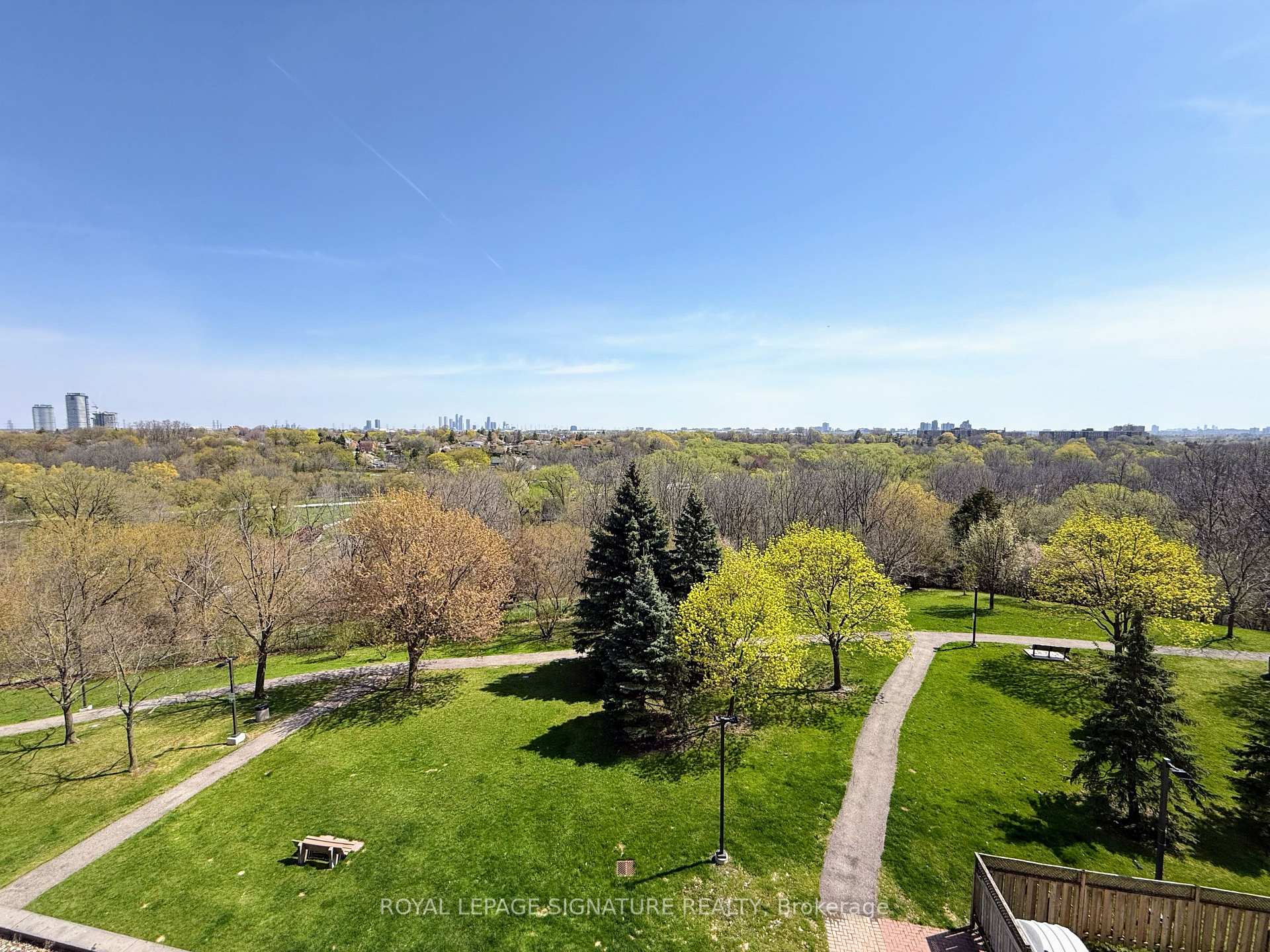 Photo 2 of Unit 407, 3 Rowntree Road, Etobicoke, Mount Olive-Silverstone-Jamestown — HOMEH