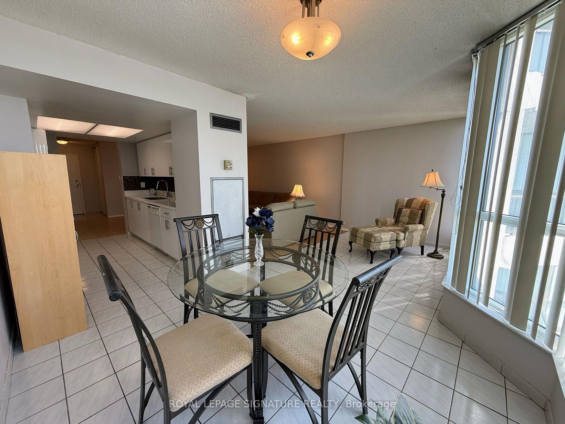 Photo 6 of Unit 407, 3 Rowntree Road, Etobicoke, Mount Olive-Silverstone-Jamestown — HOMEH