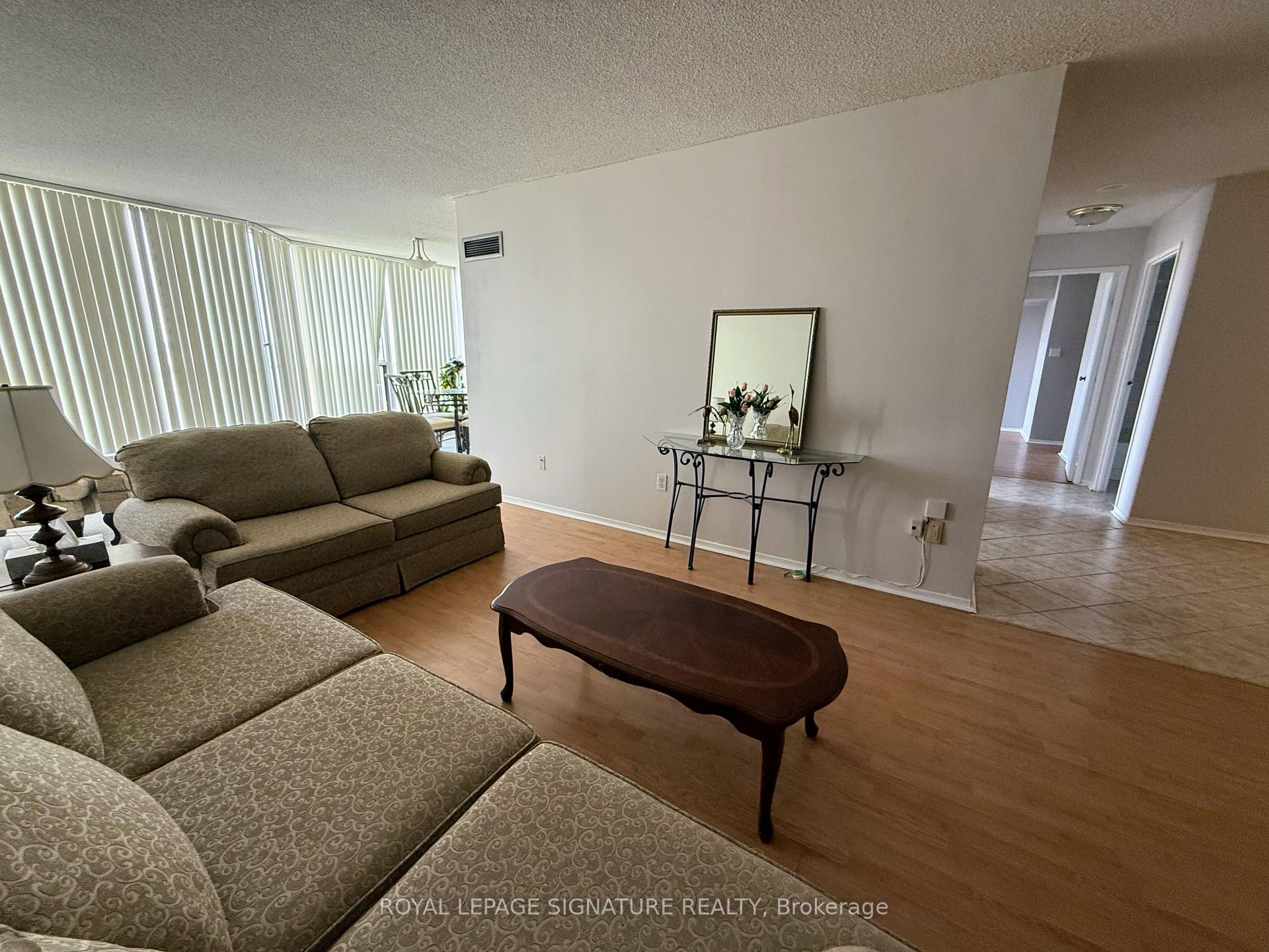 Photo 10 of Unit 407, 3 Rowntree Road, Etobicoke, Mount Olive-Silverstone-Jamestown — HOMEH