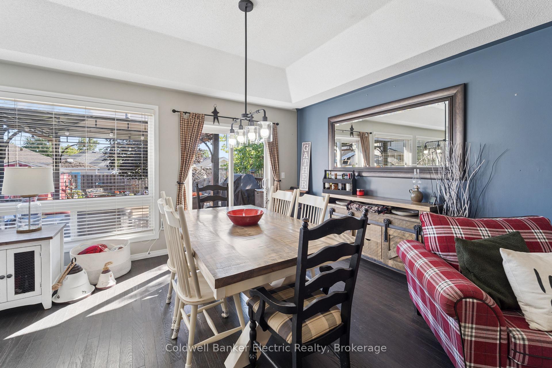 Photo 14 of 661 Clancy Crescent, Peterborough, Otonabee Ward 1 — HOMEH