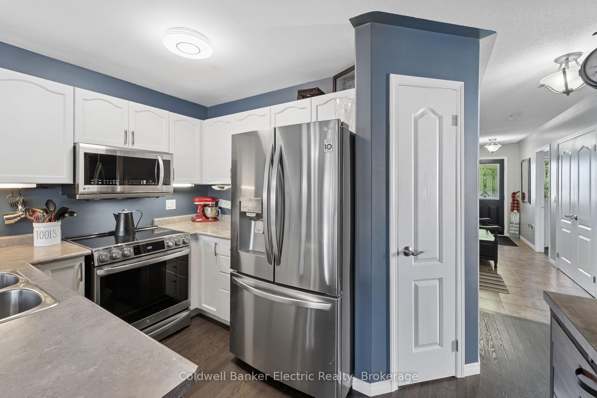 Photo 22 of 661 Clancy Crescent, Peterborough, Otonabee Ward 1 — HOMEH