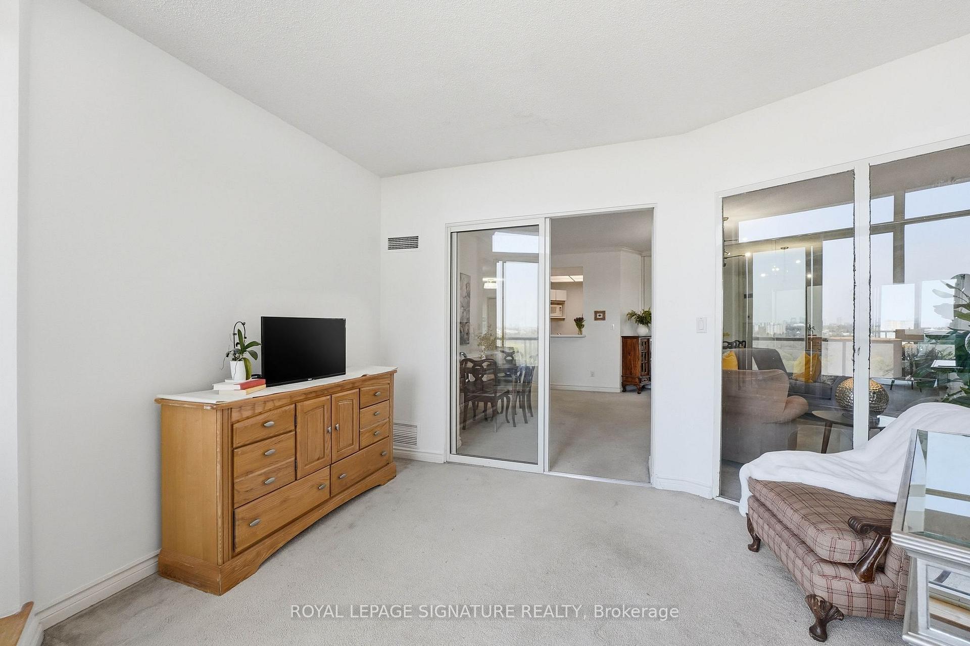 Photo 15 of Unit PH1, 20 Guildwood Parkway, Scarborough, Guildwood — HOMEH