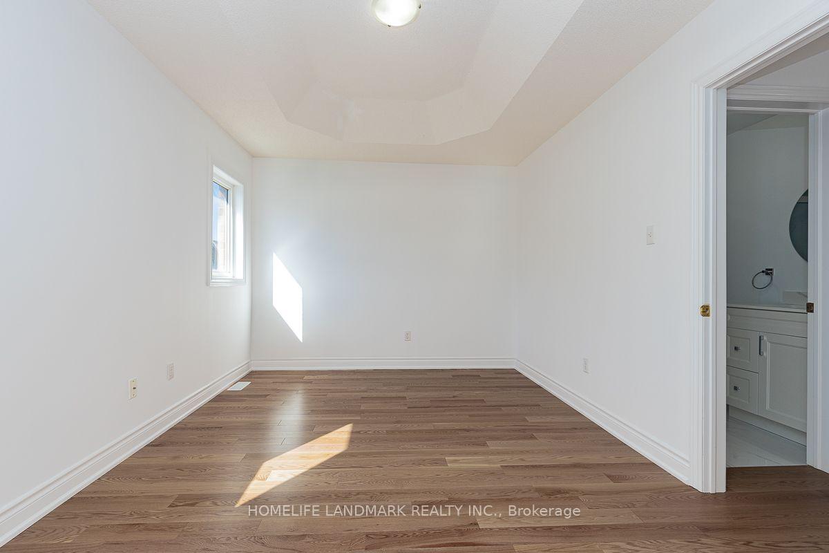 Photo 9 of 15 Chokecherry Crescent, Markham, Wismer — HOMEH