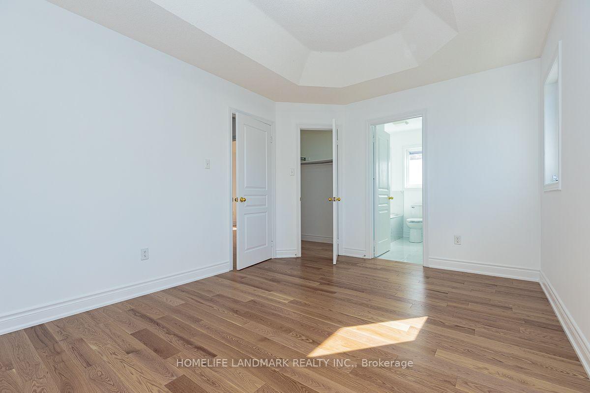 Photo 11 of 15 Chokecherry Crescent, Markham, Wismer — HOMEH